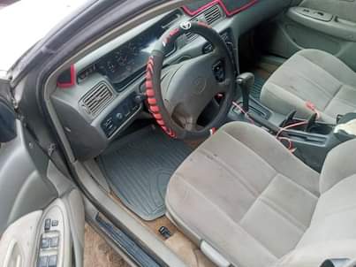 A picture of Toyota Camry 1999