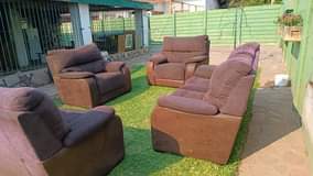 classifieds/furniture sofas