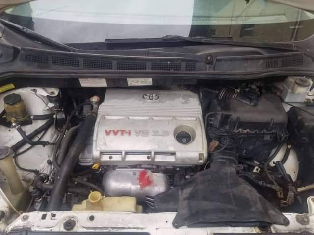 A picture of Sienna 2005 for sale just 1 year used Everything working