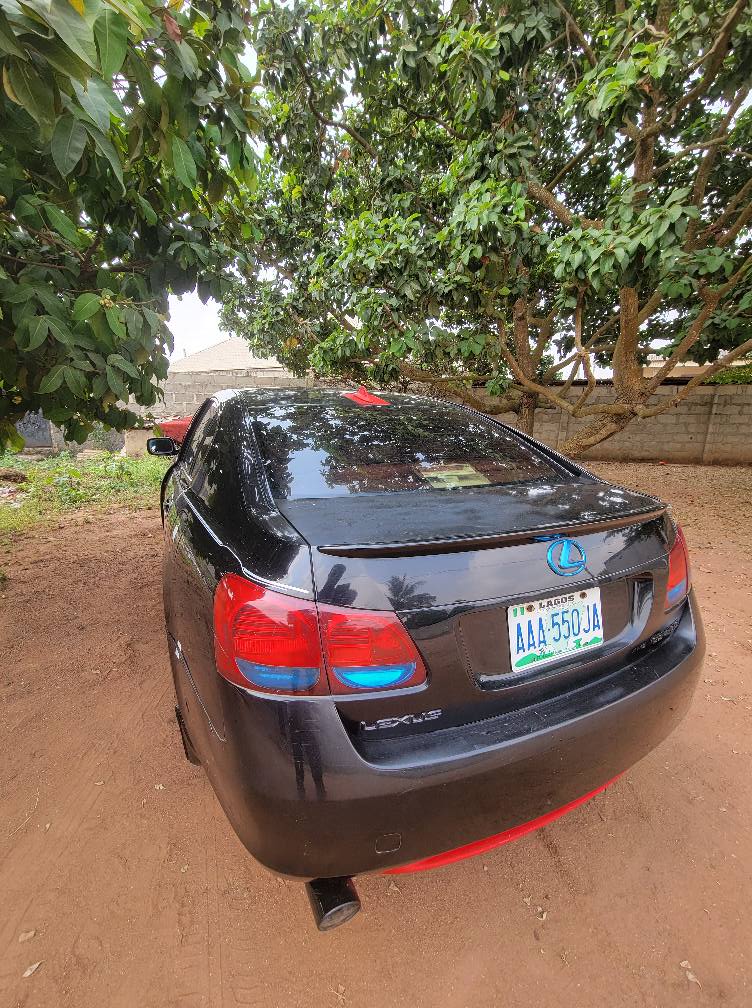 A picture of Lexus GS300