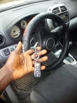 A picture of 2003 model Toyota RAV4