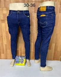 A picture of Ujipatie jeans original Kwa Bei ya 25000 tu