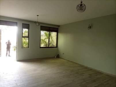 A picture of New 3 bedrooms Duplex for rent in Kira 1M