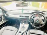 A picture of BMW 3 SERIES