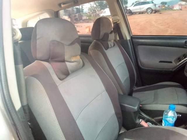 A picture of 2005 Toyota metrix 2005 1000