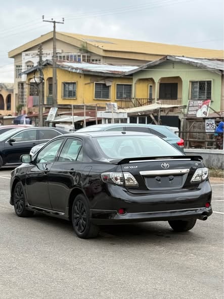 A picture of Toyota Corolla 2010