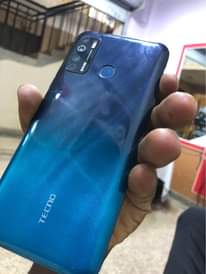 A picture of Spark 5 Pro