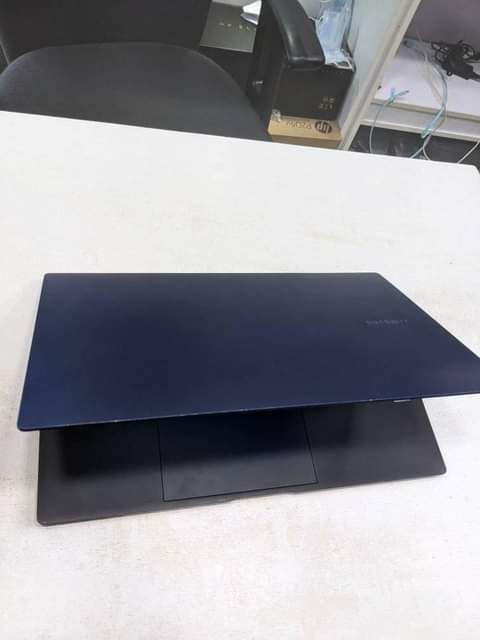 A picture of Samsung Galaxy book