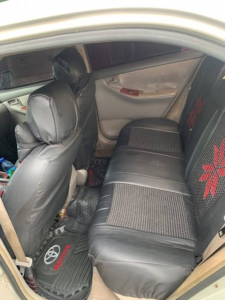 A picture of Toyota corrola 2004
