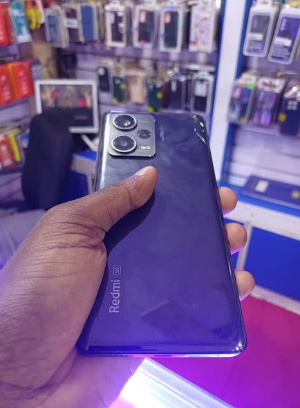 A picture of Xaomi Redmi Note 12pro plus 5g