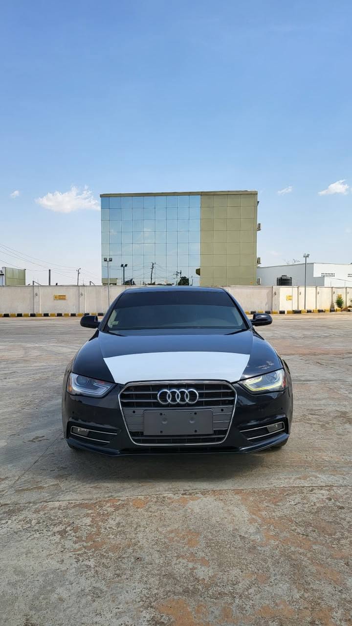 A picture of EXTREMELY CLEAN AUDI A4 QUATTRO YEAR 2012