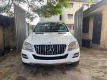 A picture of A year Used Accident Free 2010 Mercedes ML350 with Navigation