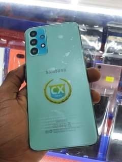 A picture of SAMSUNG A73