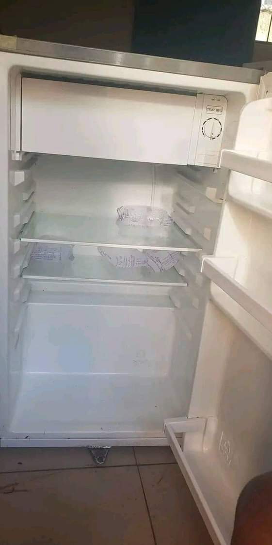 A picture of Fridge