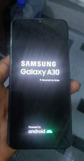 A picture of SAMSUNG A30