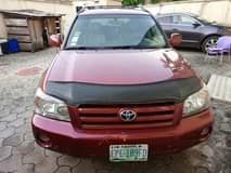 A picture of Toyota highlander 2007 model toks standard