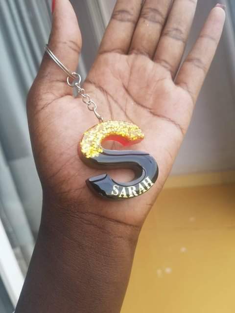 A picture of Personalised resin keychains and pens