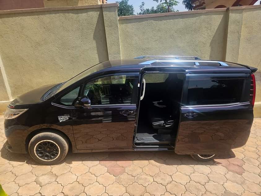 used toyota noah