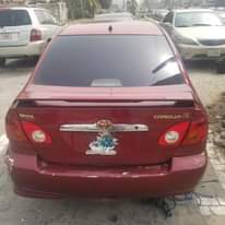 A picture of Toyota corolla 2004
