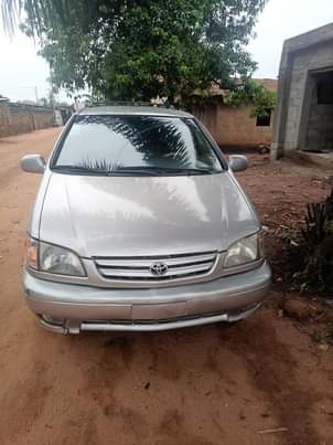 toyota sienna