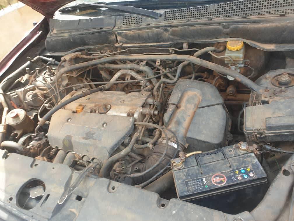 A picture of 2004 Honda cr v
