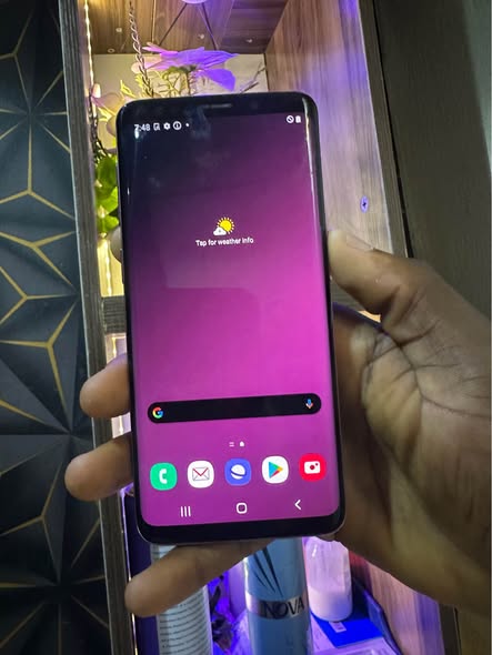 A picture of Samsung S9 64gb