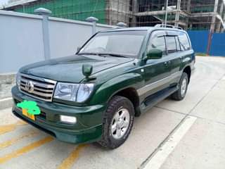 A picture of LAND CRUISER 0714058883