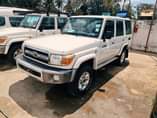 A picture of 2014 land cruizer