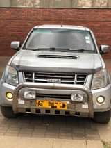 classifieds/cars isuzu