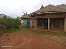 A picture of 4 Bedroom plot 100 100 Seguku Katare
