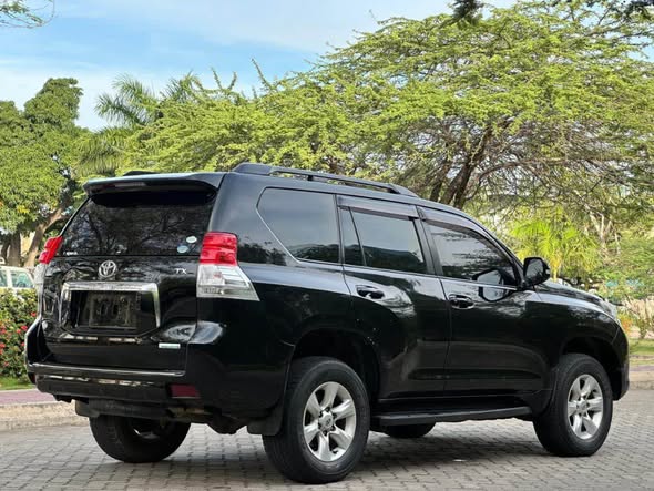 A picture of Prado 150 kaliiii