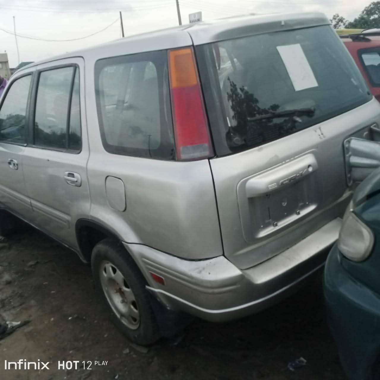 A picture of HONDA CR V 98 99 MODEL