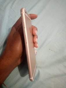 A picture of Iphone 6s plus