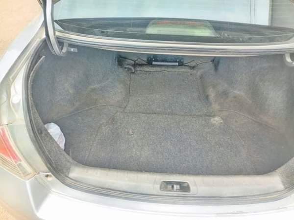 A picture of Belgium standard Honda Accord 09 model first body untempered engine