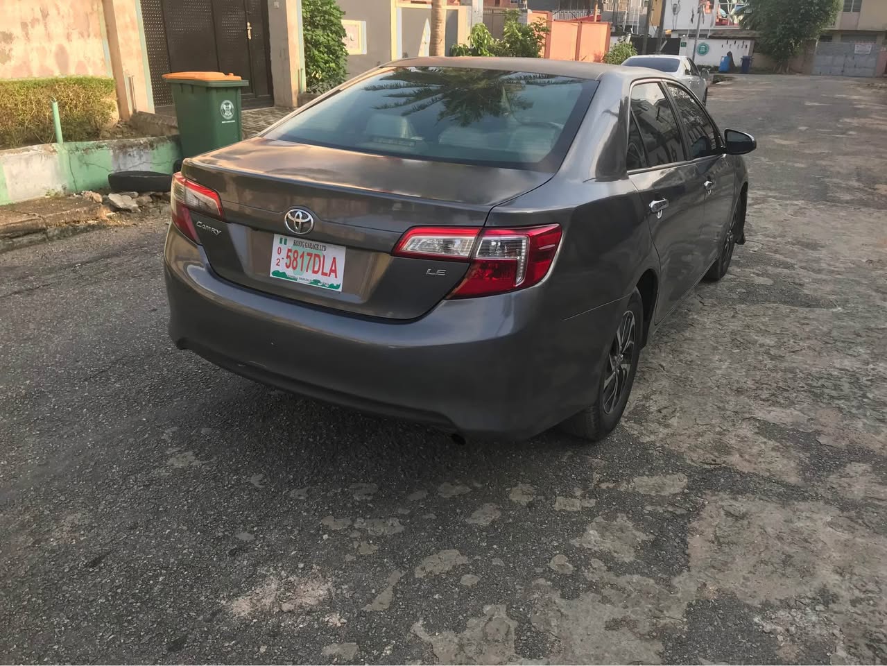 A picture of 2014 Toyota Camry used