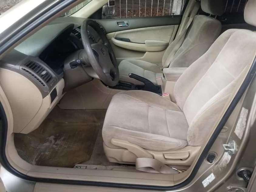 A picture of HONDA ACCORD 08063194033