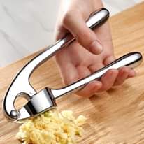 A picture of Kitchen tools available in good price Tel 0786537860
