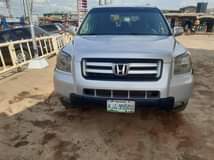 A picture of Honda Pilot 2007 family 3roll Nigeria used perfect 90 Engine