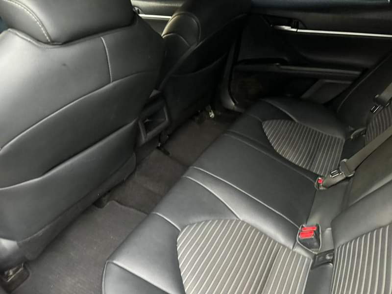 A picture of Slightly used 2020 Toyota Camry SE 22m net price Abuja