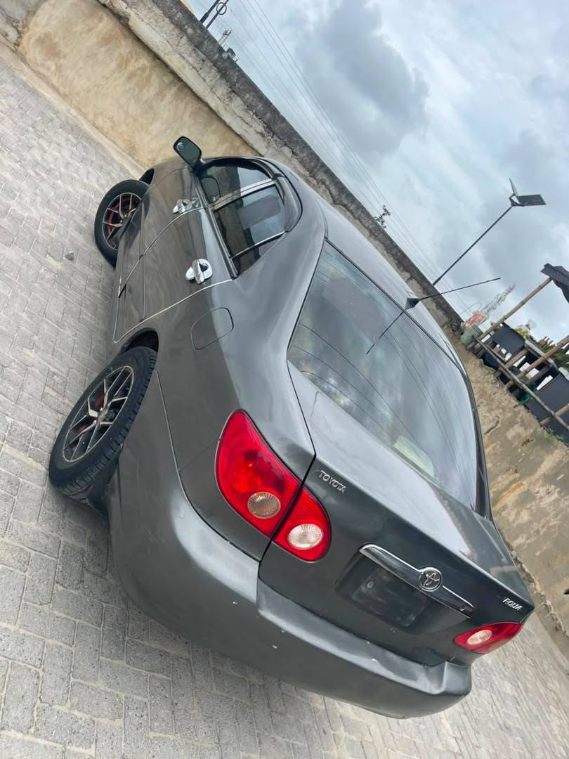 A picture of Toyota Corolla 07