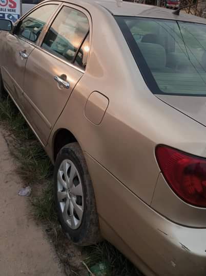 A picture of 2005 6 Toyota Corolla Purely first body Engine good AC