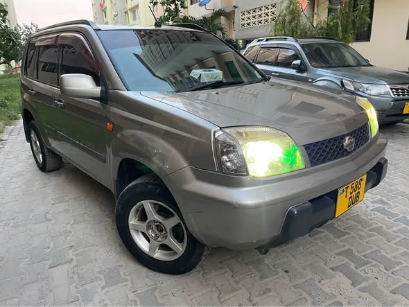 A picture of NISSAN XTRAIL ENGINE MR20 YEAR 2005 Cc1980 FULL AC FULL