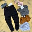A picture of Track Kali Original 1TSH 30 000 2Size 30 42 Tupigie