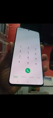 A picture of Samsung galaxy S20ultra