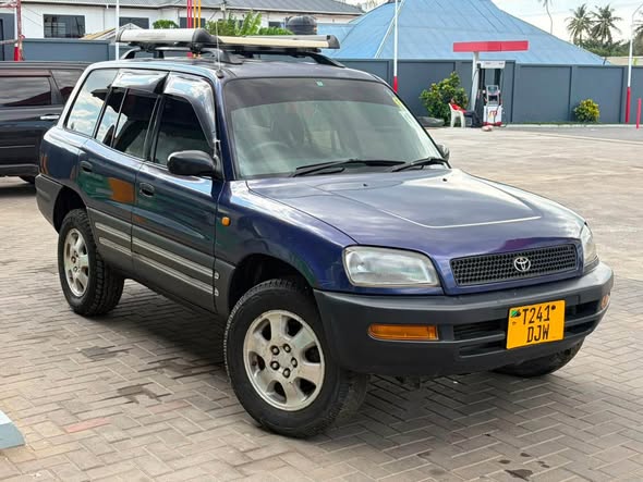 A picture of RAV 4