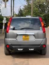 A picture of Nissan xtrail 2009 model petrol engine 2.0L Automatic transmission 40m