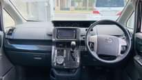 A picture of QUICK SALE TOYOTA NOAH
