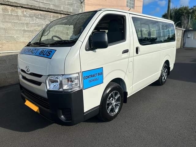 used toyota hiace