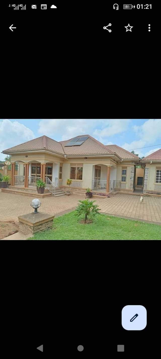 A picture of  Hot deal home up 4 SALE Location Mukono kigobya