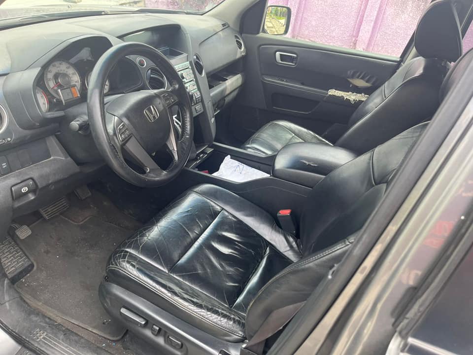 A picture of Honda pilot 09